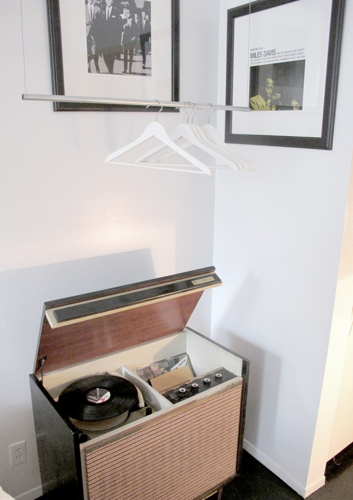 Vintage record player, MySuites